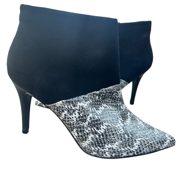Trina Turk Snake Skin Suede Ankle Boots 9.5 Black Mob Wife Stiletto - Picture 4 of 12